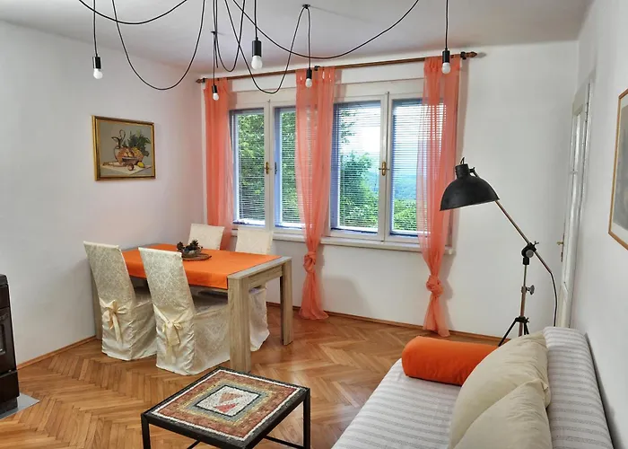 Gema アパート Skrad